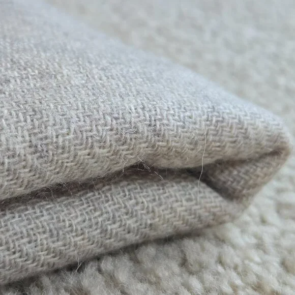 NWOT Cashmere Woven Lightweight Tan/Grey Scarf - Picture 10 of 11
